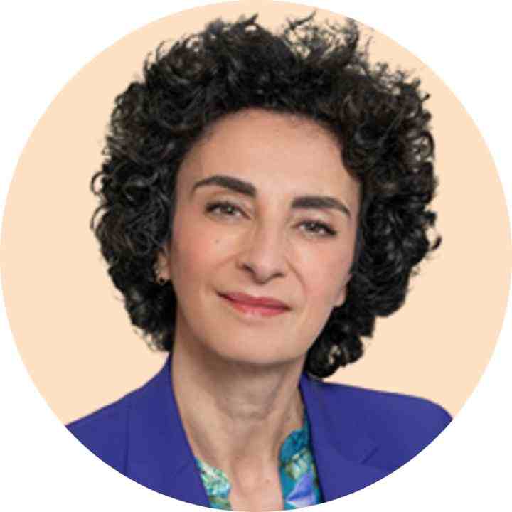 Sophie Flak 2